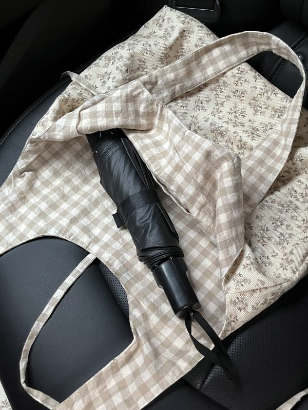 Korean-Style Floral Mesh Vest Tote Bag - Large Capacity Commuter Shoulder Bag for Students, Artistic Design, Fairy Aesthetic