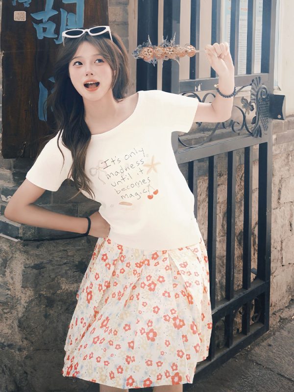 Korean Style Floral Pleated Skirt for Women, Summer A-Line Mid-Length Skirt, Colorful Vacation Outfit