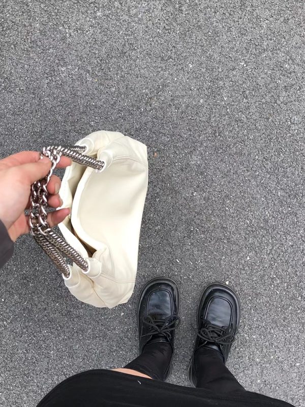 Korean Style Large Capacity Chain Tote Bag for Women - Trendy Underarm Shoulder Bag for Commuting and Daily Use 2023