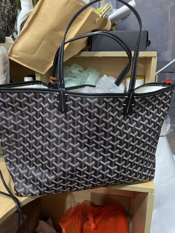 Korean-Style Lightweight Waterproof Shoulder Bag, Large Capacity Underarm Tote for Commuting, Business Trips, and Travel