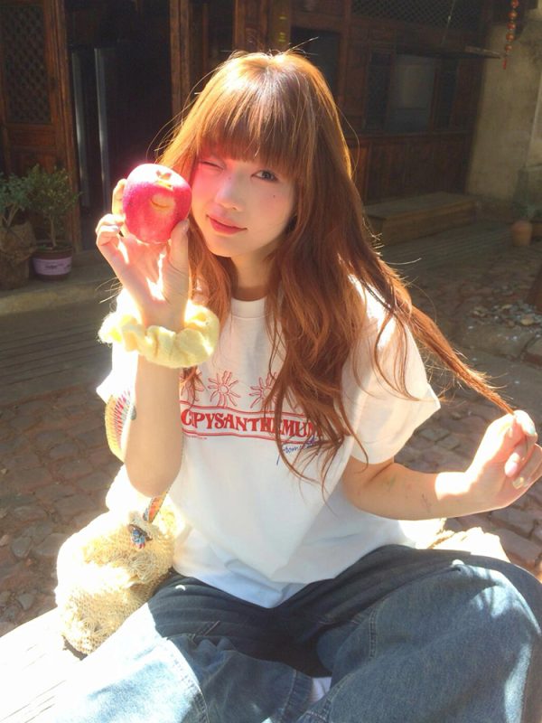 Korean-Style Retro Heavyweight T-Shirt for Women, Summer Sunflower Print, White Round Neck Short Sleeve, Loose Fit Top
