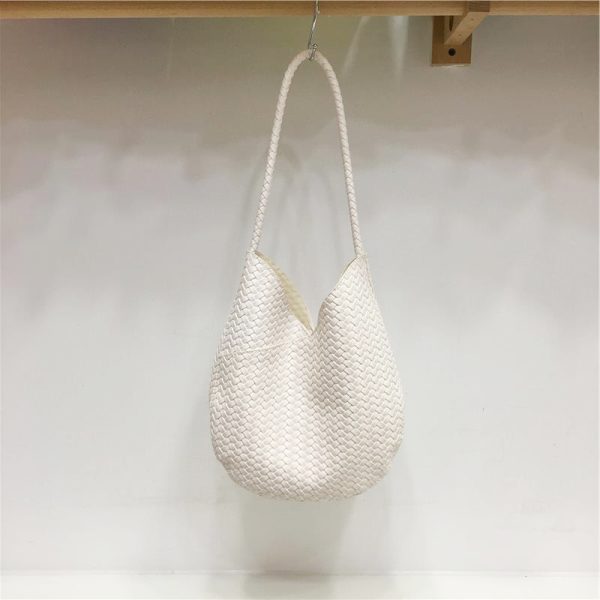 Korean Style Retro Woven Texture Handbag - Soft Leather Fashionable High-Quality Shoulder Tote Bag