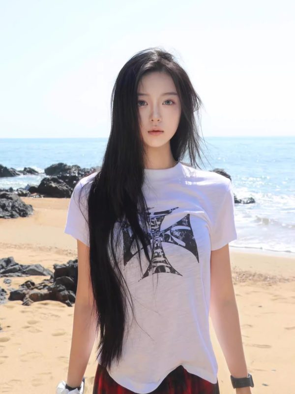 Korean Style Short Sleeve Slim-Fit Top with Crusader Print - Bamboo Cotton, Slightly Sheer, Trendy Y2K Aesthetic for Stylish Girls