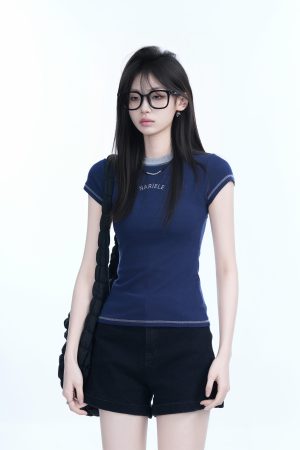 Korean Style Slim-Fit Short-Sleeve T-Shirt for Women - Sit and Eat Until the Mountains Are Empty, Waist-Defining Design, Round Neck