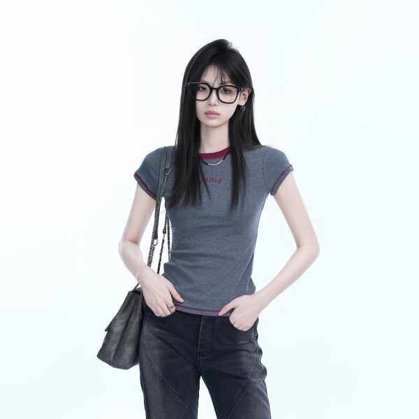Korean Style Slim-Fit Short-Sleeve T-Shirt for Women - Sit and Eat Until the Mountains Are Empty, Waist-Defining Design, Round Neck