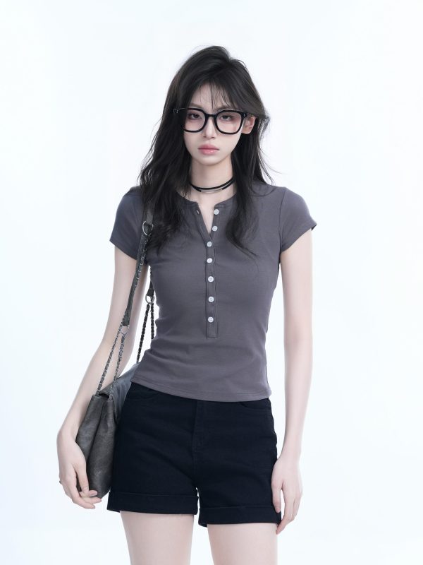 Korean Style Slim Fit Short Sleeve T-Shirt for Women with Half-Open Collar, Casual Mountain-Themed Base Shirt, Trendy Ins Fashion