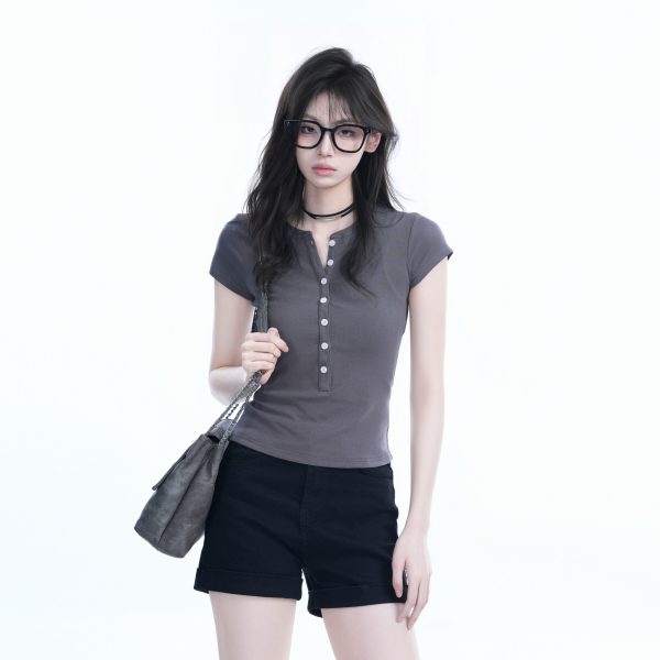 Korean Style Slim Fit Short Sleeve T-Shirt for Women with Half-Open Collar, Casual Mountain-Themed Base Shirt, Trendy Ins Fashion