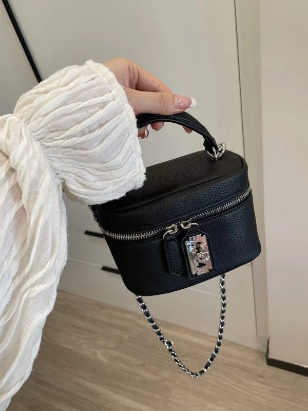 Korean-Style Small Crossbody Bag with Chain Handle, Box Design, Lock Closure, Versatile Shoulder Bag, Chic Square Purse
