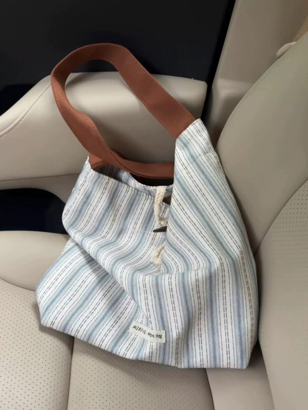 Korean-Style Striped Tote Bag for Women - Minimalist Large Capacity Color-Blocking Casual Canvas Commuter Bucket Bag