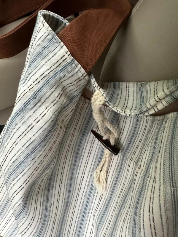 Korean-Style Striped Tote Bag for Women - Minimalist Large Capacity Color-Blocking Casual Canvas Commuter Bucket Bag