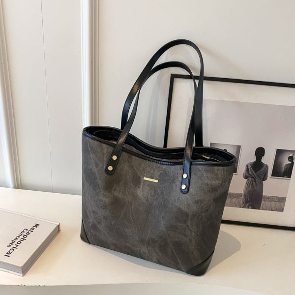 Large-Capacity Casual Tote Bag for Women - Versatile Spring 2025 Commuting & Travel Shoulder Bag