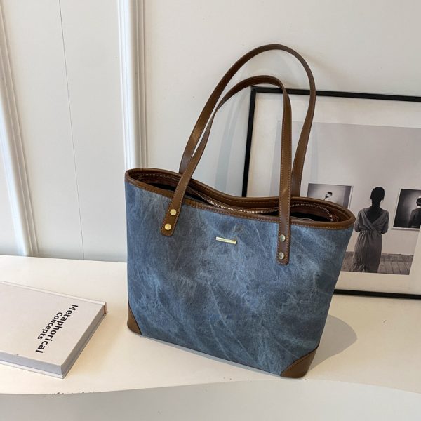 Large-Capacity Casual Tote Bag for Women - Versatile Spring 2025 Commuting & Travel Shoulder Bag