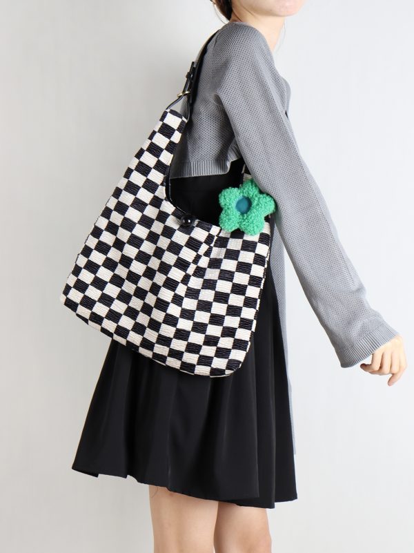Large Capacity Flower Checkerboard Tote Bag for Women - Versatile Shoulder Bag for Class, Commuting, and Spring Outings