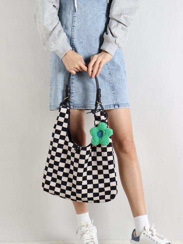 Large Capacity Flower Checkerboard Tote Bag for Women - Versatile Shoulder Bag for Class, Commuting, and Spring Outings