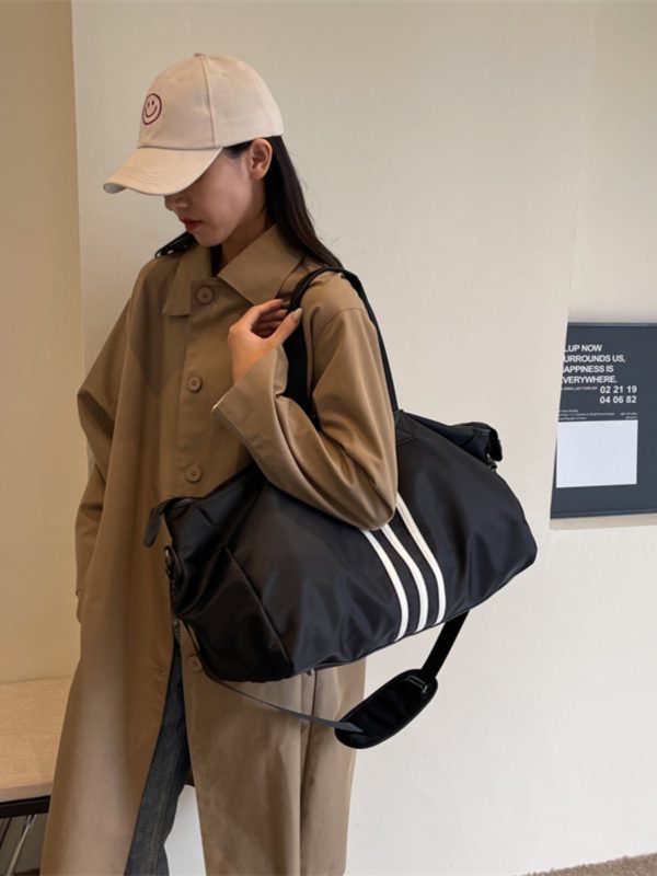 Large Capacity Oxford Cloth Business Travel Bag - High-End Sports Yoga Fitness Tote for Short Trips - Lightweight and Stylish