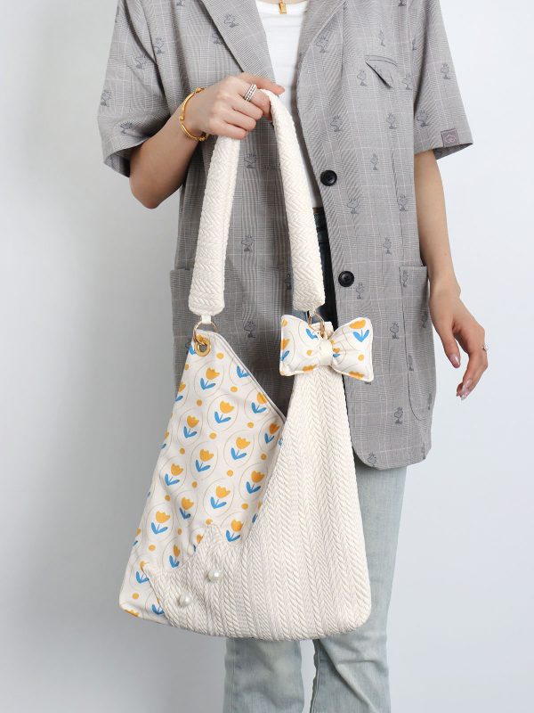 Large Capacity Tulip Cat Tote Bag - Cute Niche Design for Spring, Stylish Shoulder Crossbody Bag