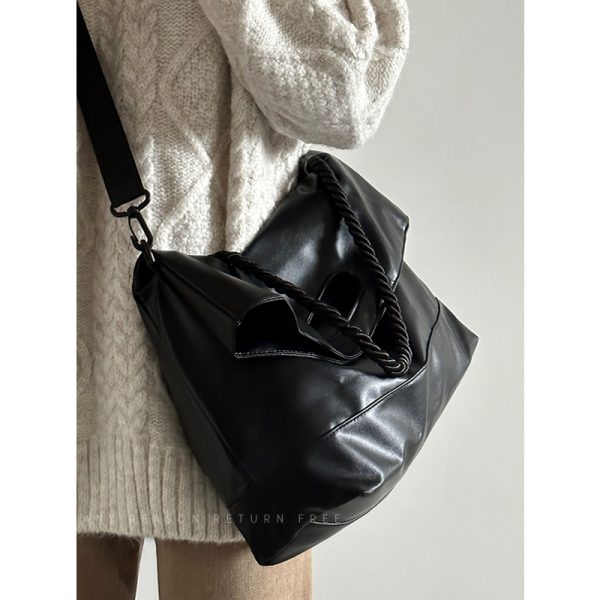 Large-Capacity Women's Briefcase Tote Bag 2024 - Stylish Commuter Shoulder Crossbody Bag for Students and Early Classes