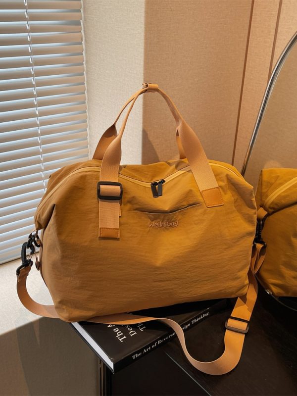 Large Capacity Women's Commuter Travel Bag - Lightweight Fitness Shoulder Bag, Perfect for Maternity & Everyday Use