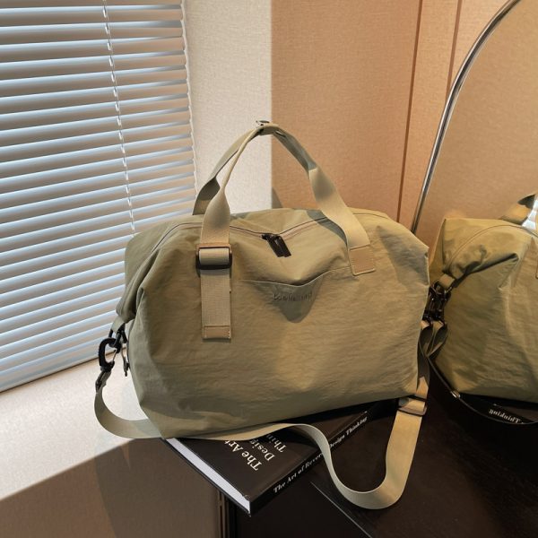 Large Capacity Women's Commuter Travel Bag - Lightweight Fitness Shoulder Bag, Perfect for Maternity & Everyday Use