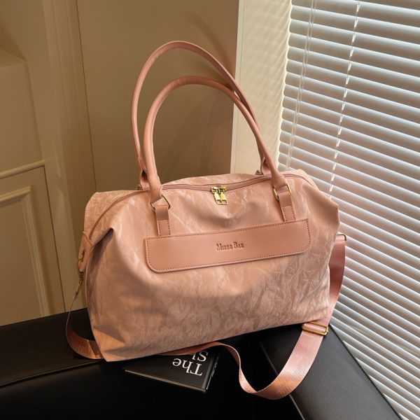 Large Capacity Women's Handbag - Fashionable Lightweight Travel Bag for Business Trips and Fitness - Stylish Storage Solution
