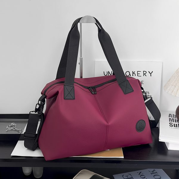 Large Capacity Women's Travel Bag - Stylish Commuting & Fitness Bag with Dry/Wet Separation for Short-Distance Travel