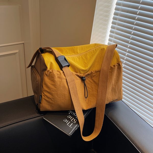 Large Capacity Women's Travel Bag - Stylish Lightweight Sports Fitness Shoulder Crossbody Bag for Short Trips & Business Travel