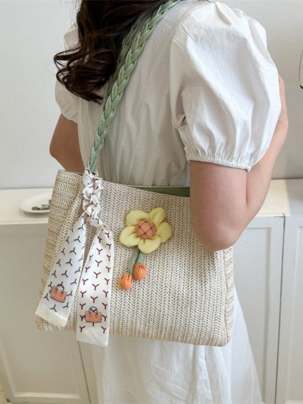 Large-Capacity Woven Straw Shoulder Bag for Women â€“ 2025 Summer Versatile Beach Crossbody Tote