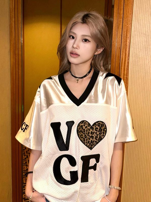 Leopard Print Heart Retro V-Neck T-Shirt for Women - American Style Casual Short Sleeve Sports Top, Quick-Dry Summer Outfit
