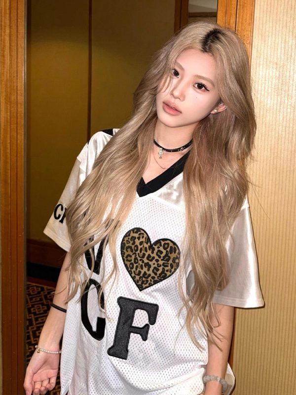 Leopard Print Heart Retro V-Neck T-Shirt for Women - American Style Casual Short Sleeve Sports Top, Quick-Dry Summer Outfit