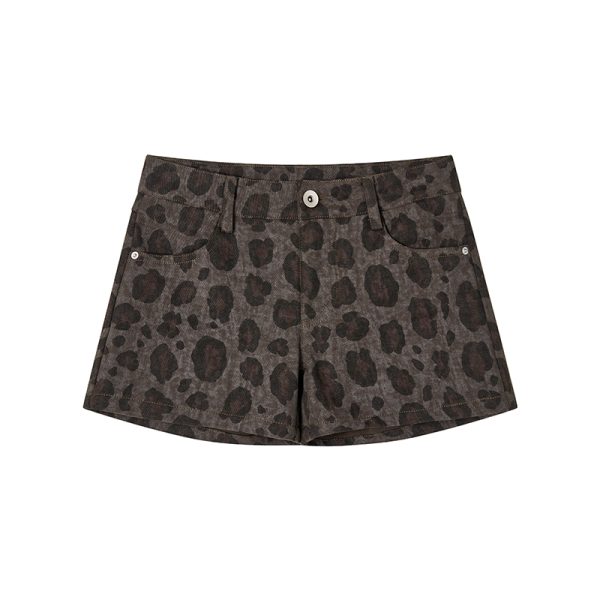 Leopard Print Slim Fit Low Waist Hot Pants for Women - Millennial Style, Trendy 90s Vibes, Casual Summer Fashion