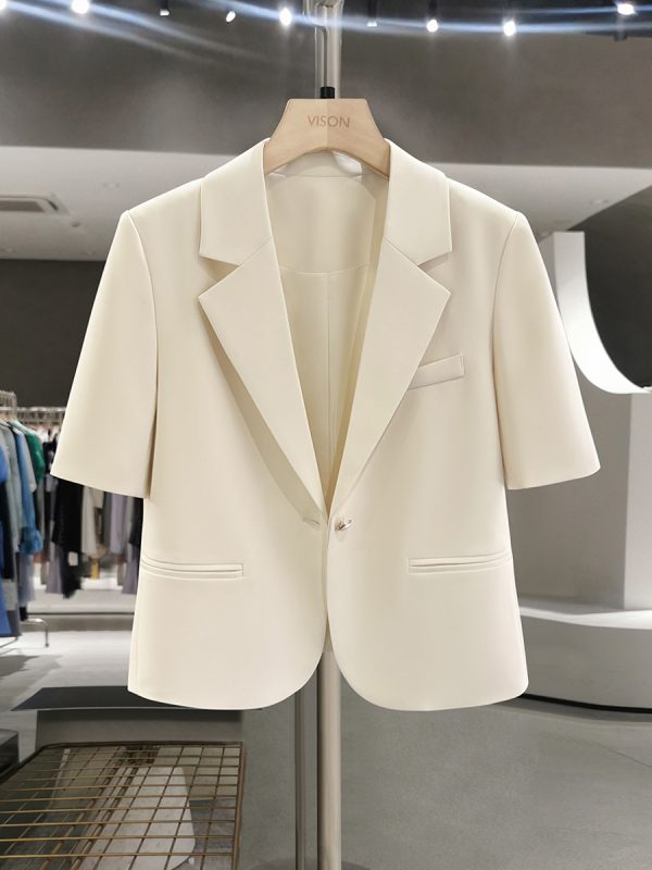 Light Beige Korean-Style Thin Blazer for Women, Elegant French Design, Petite Fit, Summer 2025 Collection