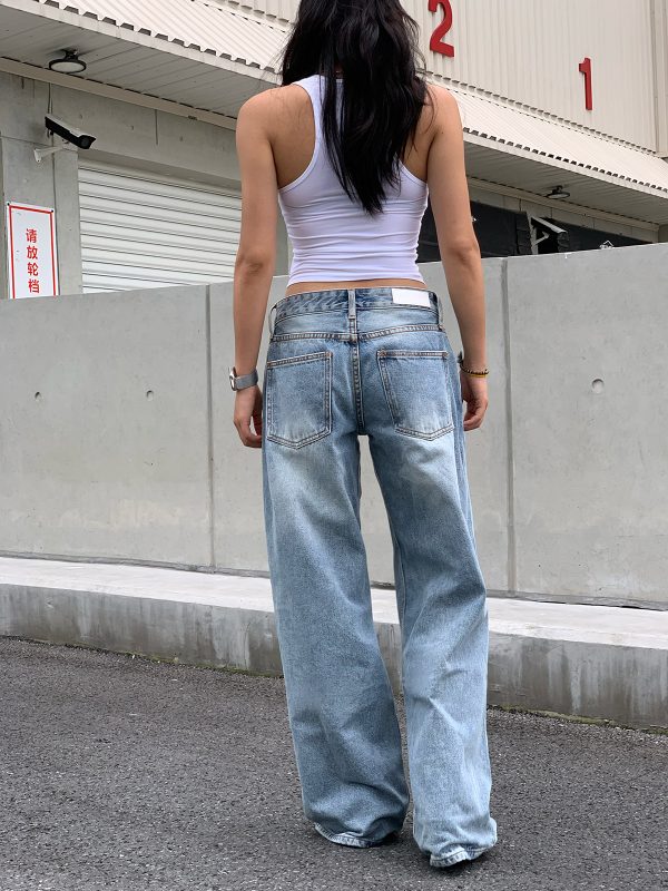 Light Blue Washed Denim Jeans - Low Waist Style, 90s Inspired, Casual Everyday Look, Perfect for Lazy Mornings