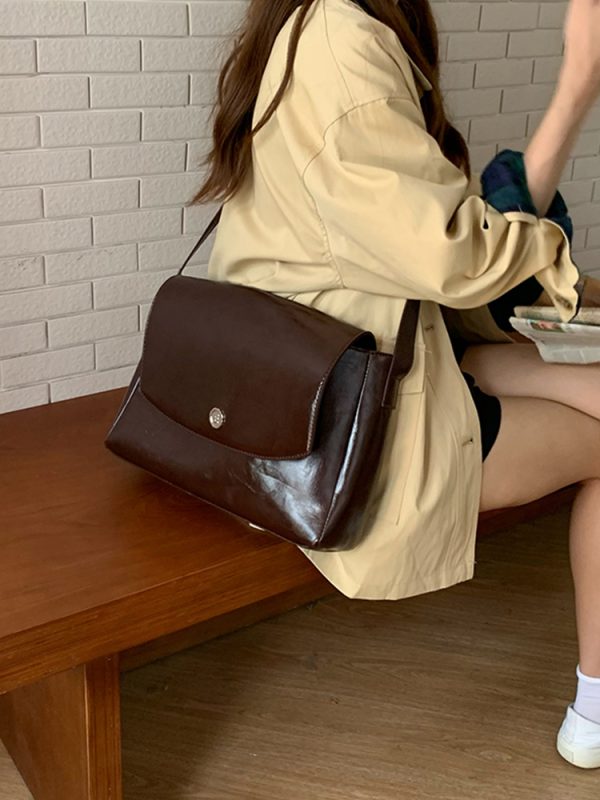 Light Luxury Retro Crossbody Bag for Women - High-End Minimalist Shoulder Bag with Large Capacity for Commuting
