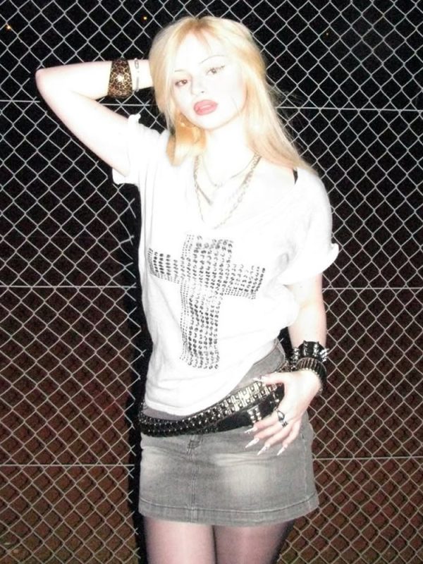 Light Subculture Cross Sequin Loose Mid-Length T-Shirt for Women - Relaxed Big V-Neck Short Sleeve Summer Top