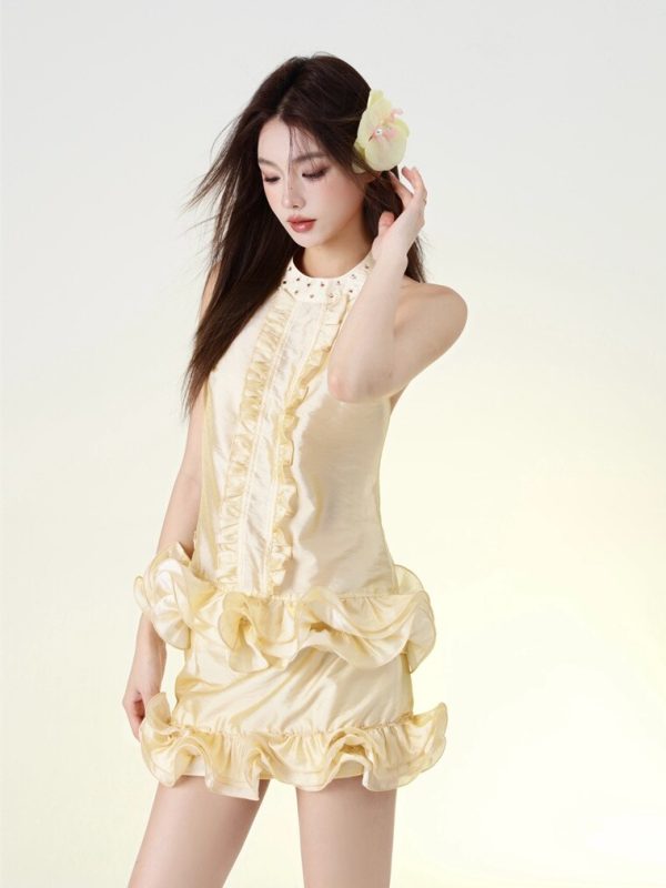 Light Yellow Summer Lace Halter Set with Rhinestones and Romantic Collar - Silk Thread Wave Design