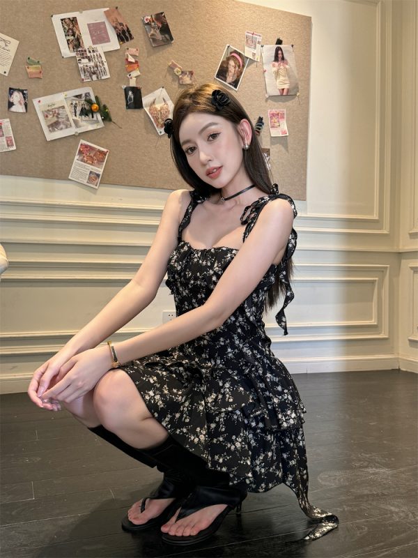 Lightweight Adjustable Black Floral Camisole Dress for Women - French Style, Waist-Cinching, Summer Tea Break Fashion