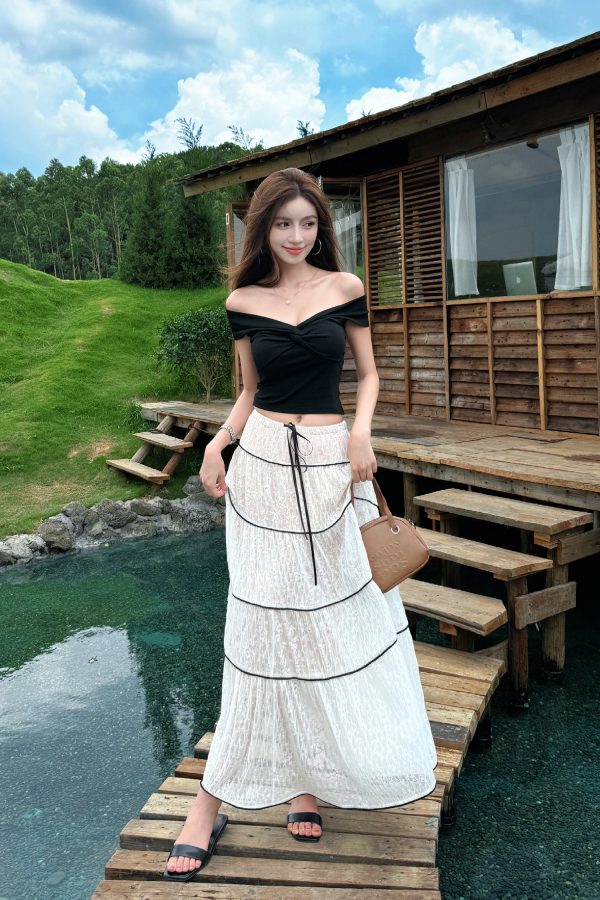 Lightweight Adjustable Lace Camisole and Flared Tulle Long Skirt Set for Summer Vacation, Boho Style
