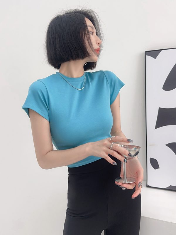 Lightweight Fitted Short Sleeve Round Neck T-Shirt for Women - Spring/Summer Basic Top, Perfect for Casual Outfits
