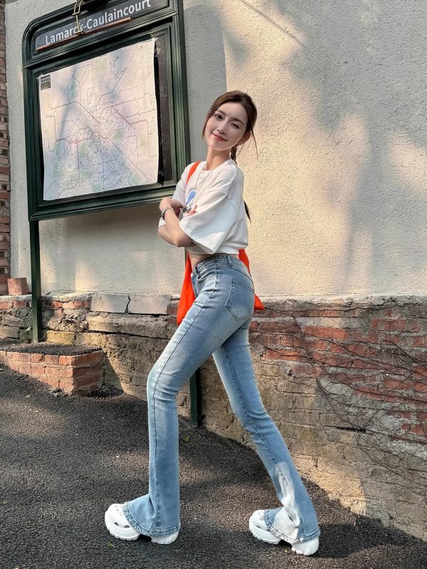 Lightweight Fleece Mid-Rise Slim Fit Flared Jeans for Women - Perfect for Spring and Autumn, Casual Chic Style