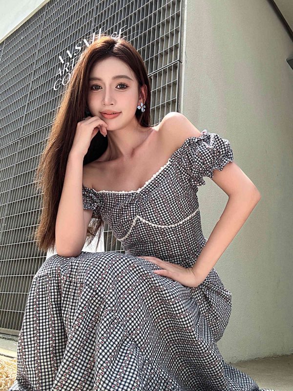 Lightweight High-Waisted Long Skirt Set with Checkered Short-Sleeve Top - Trendy 2-Piece Outfit for Summer Style