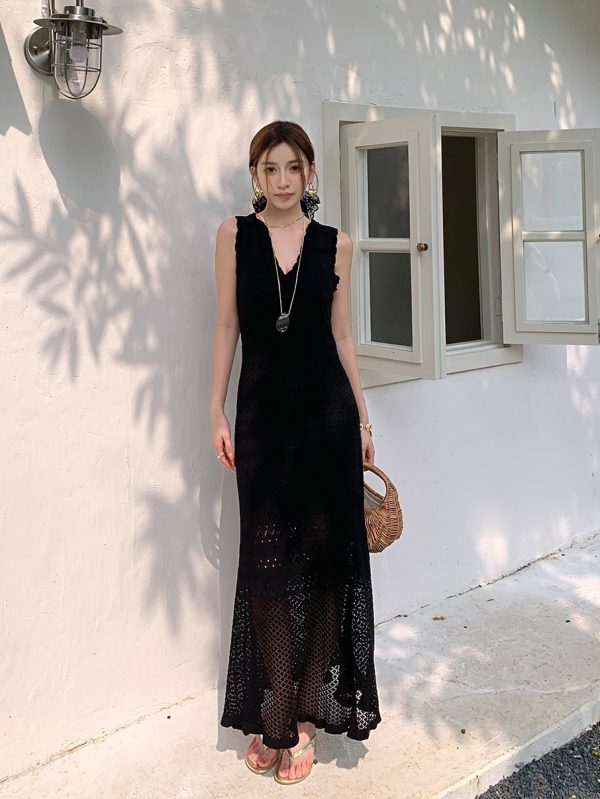 Lightweight High-Waisted V-Neck Hollow Knit Dress for Women - Slim Fit Long Skirt Perfect for Spring and Summer Style