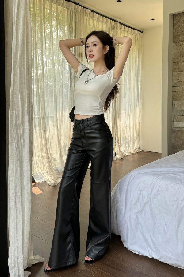 Lightweight High-Waisted Wide-Leg Flared Pants for Women - Slimming Mid-Rise Floor-Length PU Leather Trousers for Spring & Autumn
