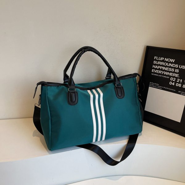 Lightweight Large-Capacity Commuter Travel Bag - Versatile Shoulder Bag for Business Trips, Gym, and Maternity Needs