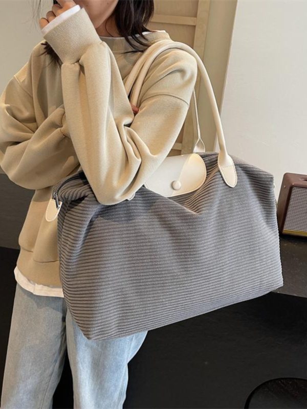 Lightweight Large-Capacity Travel Bag - Versatile Gym, Commuter, and Maternity Shoulder Bag for Short-Distance Business Trips