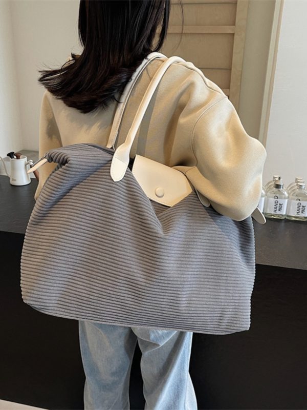 Lightweight Large-Capacity Travel Bag - Versatile Gym, Commuter, and Maternity Shoulder Bag for Short-Distance Business Trips