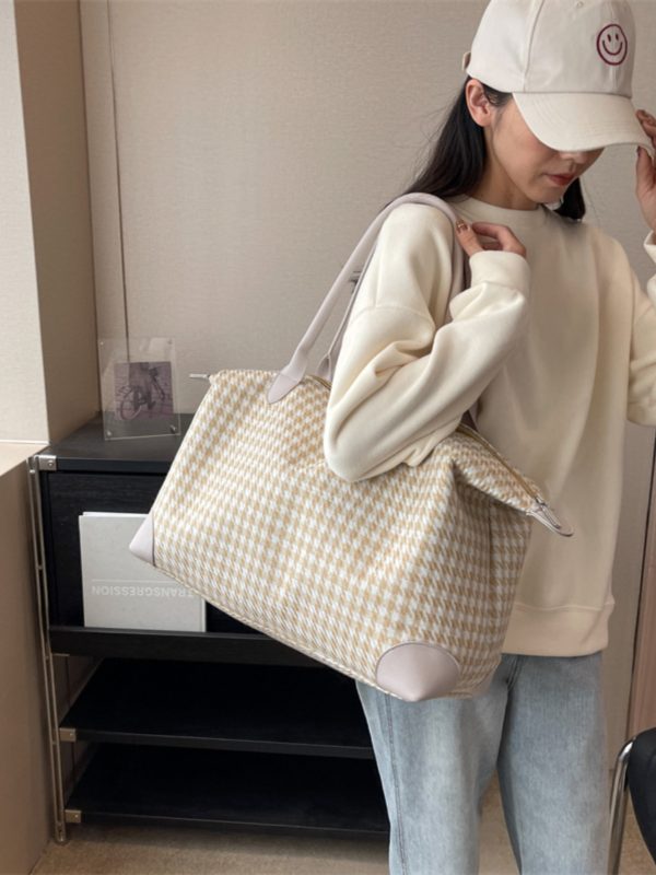 Lightweight Large-Capacity Travel Bag for Commuting, Gym, and Maternity - Versatile Short-Distance Business Trip Tote