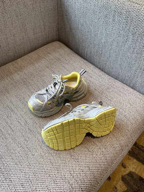 Lightweight Mesh Breathable Dad Shoes for Women, 2025 Summer Casual Sports Footwear, Thick-Soled Height-Increasing Style