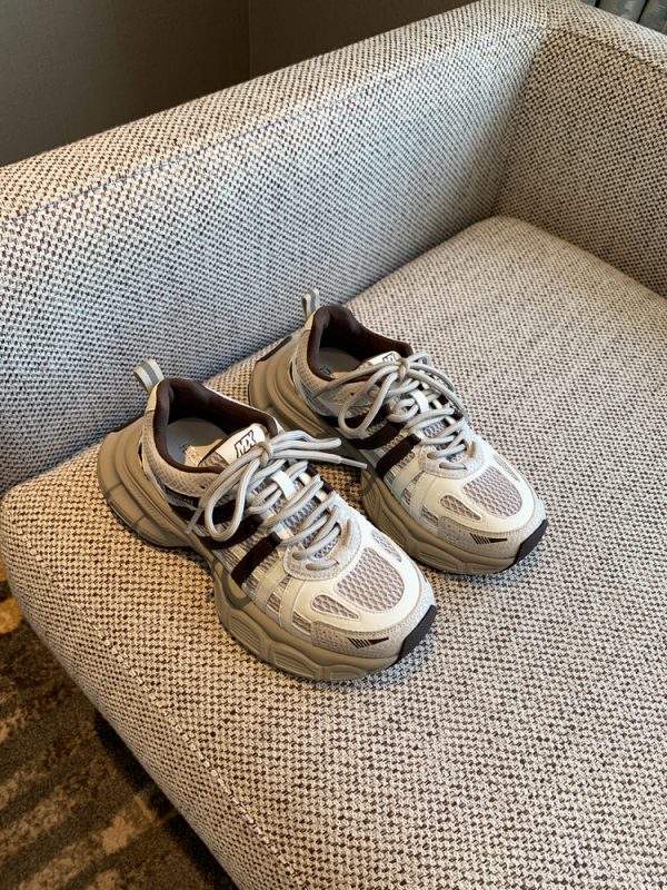 Lightweight Mesh Sports Shoes for Women - Casual Lace-Up Thick-Soled Dad Sneakers, Comfortable & Breathable 2025 Style