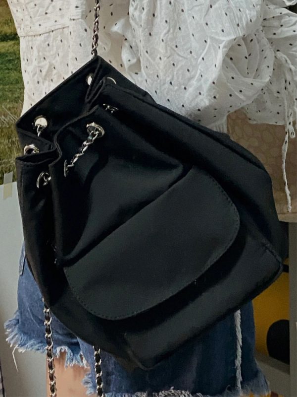 Lightweight Minimalist Black Drawstring Backpack for Women - Stylish High-End Summer Commuting Bag with Chain Detail