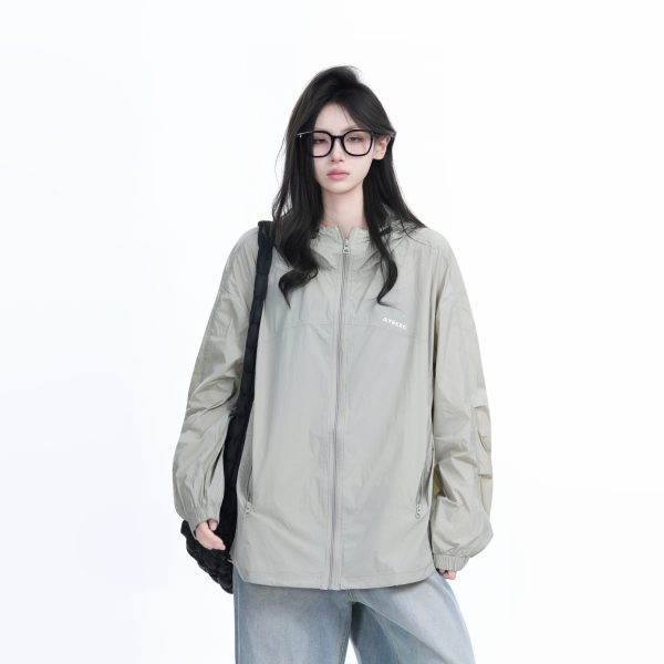 Lightweight Oversized UV Protection Jacket for Women - Summer Outdoor Sun Protection Coat for Hiking & Casual Wear